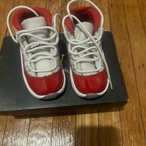 Cherry 11”s worn few times good condition 5c